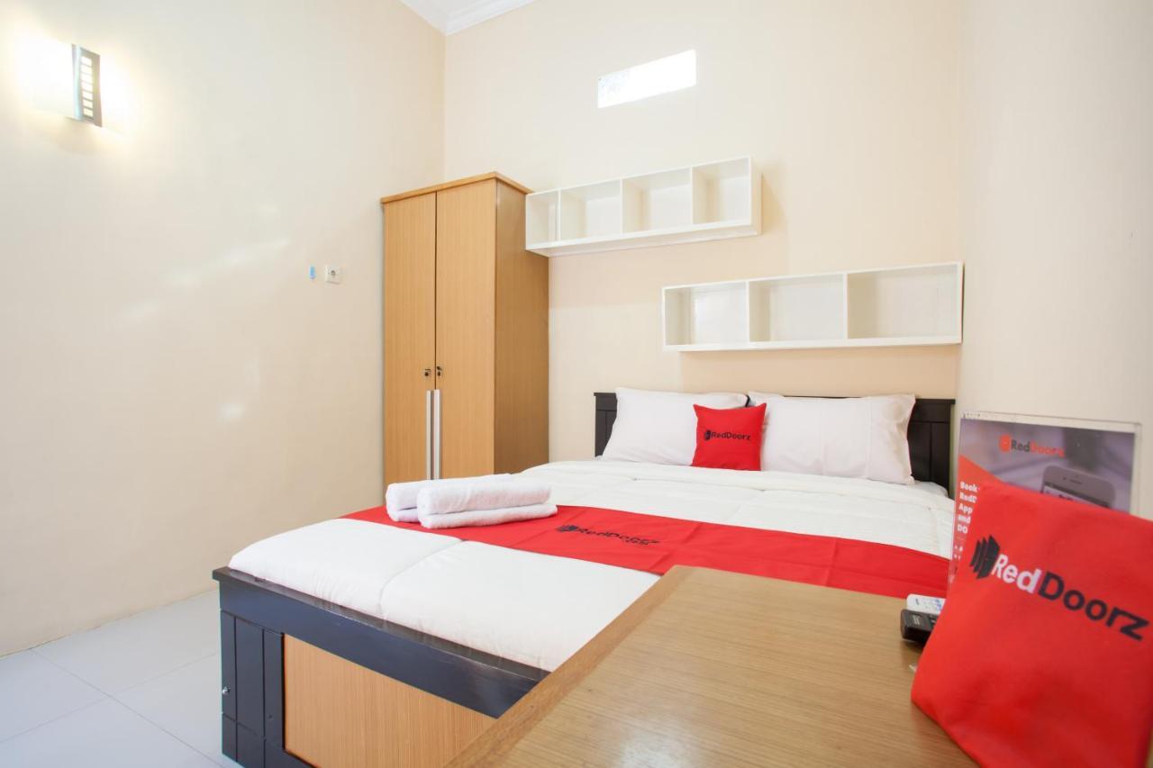 Reddoorz Syariah Near Untag Banyuwangi Otel Banyuwangi  Dış mekan fotoğraf